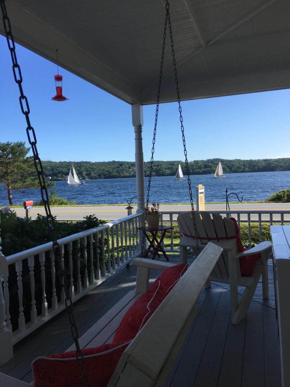 Toba'S Bed & Breakfast Lunenburg Eksteriør billede